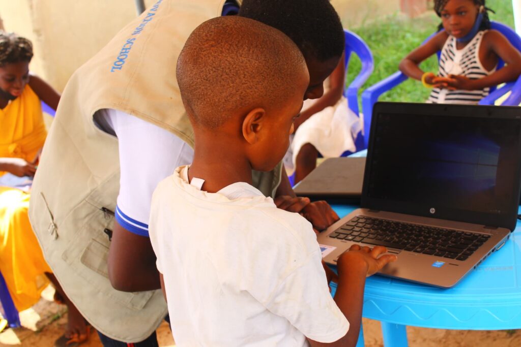 01908ecf-9514-4c32-a8e1-ff4da888e0ef